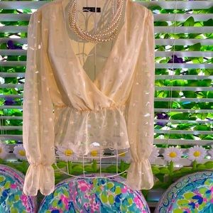 Shein feminine cream ivory top with peplum & ruffled cuffs